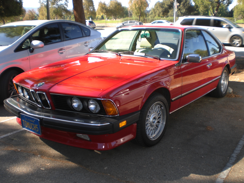 Illustration for article titled Classic BMW's In Van Nuys